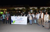 دفعة الأمل الثانية من مرضى السرطان يغادرون مطار عدن الى القاهرة لتلقي العلاج. برعاية مؤسسة اليمن لرعاية مرضى السرطان ومؤسسة صلة للتنمية