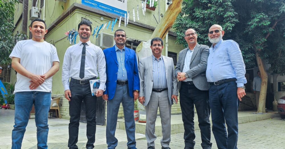 Former Yemeni Minister of Endowments Visits Yemen Cancer Care Foundation in Cairo, Praises Its Humanitarian Efforts.